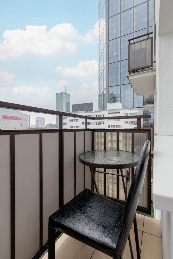 Zlota Apartment Center Of Warsaw By Noclegi Renters Eksteriør bilde