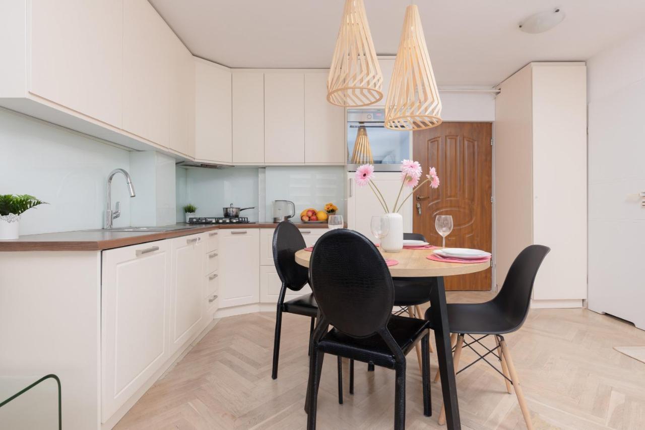 Zlota Apartment Center Of Warsaw By Noclegi Renters Eksteriør bilde